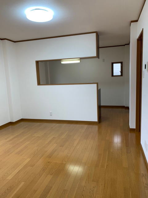 東住吉区住道矢田1丁目中古戸建　リビングキッチン